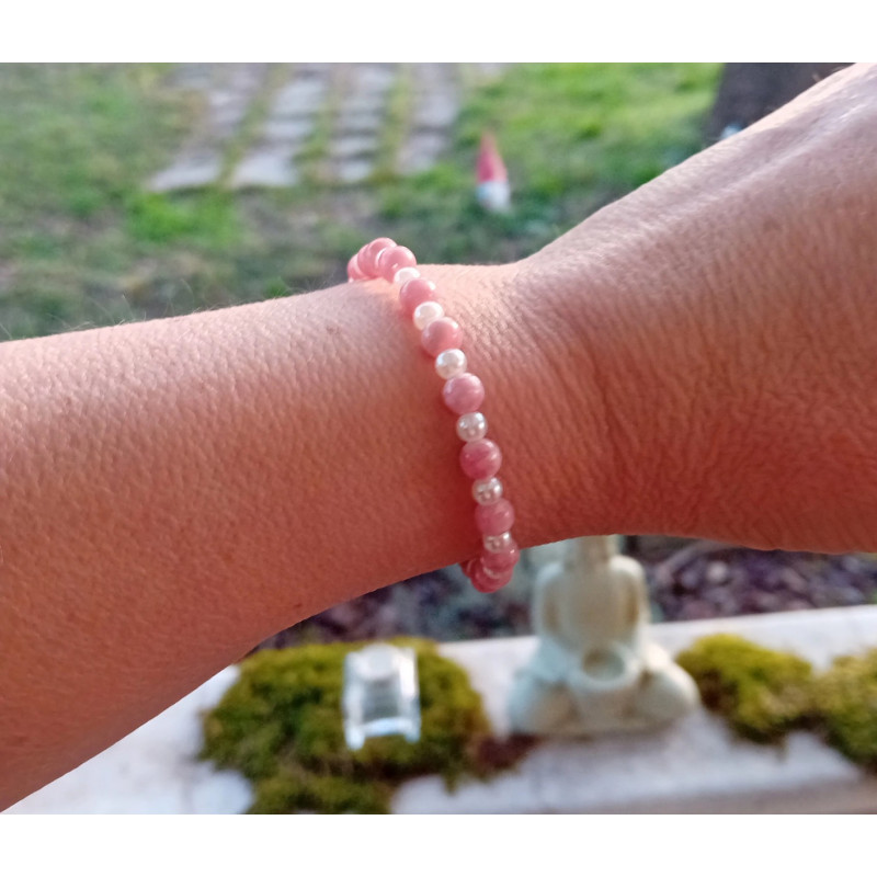 Bracelet rhodochrosite et perles nacrées 4 mm