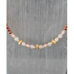 Ras de cou élégance– opale rose & Cristal de roche